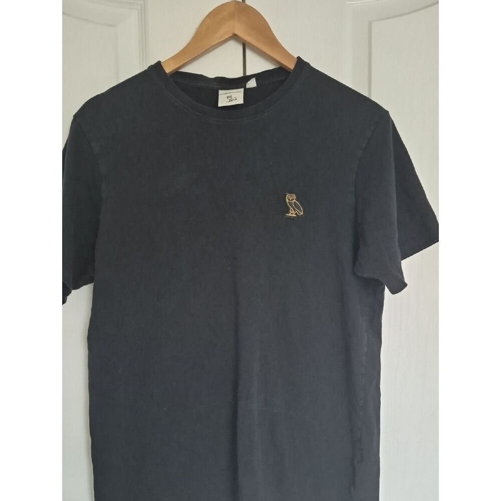 Men's Black Crew Tee with Small Gold Owl Logo
